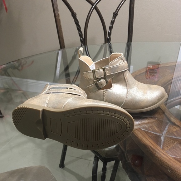 Crazy 8 Toddler Boots Size 8 - Picture 2 of 4